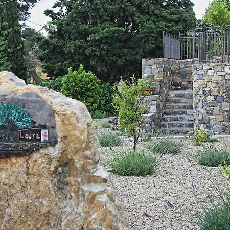 בית נופש Casa Laura אימפריה