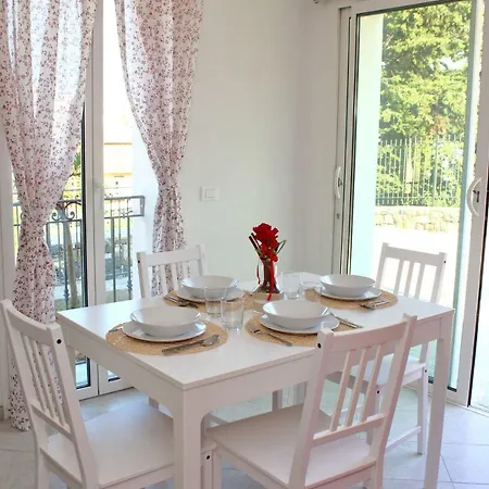 Holiday home Casa Laura *